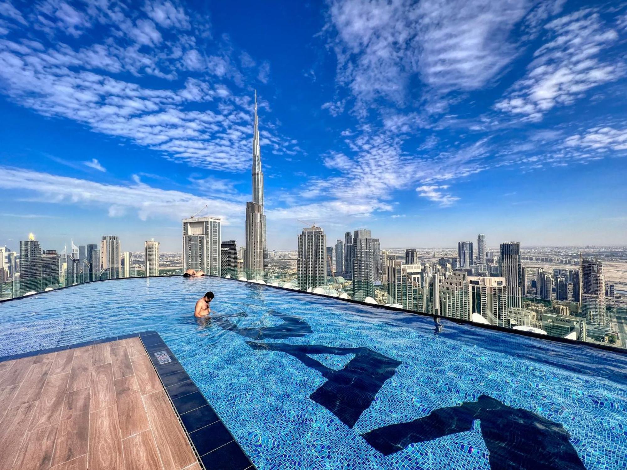 Ferienwohnung Highest Infinity Pool In Downtown Dubai Exterior foto