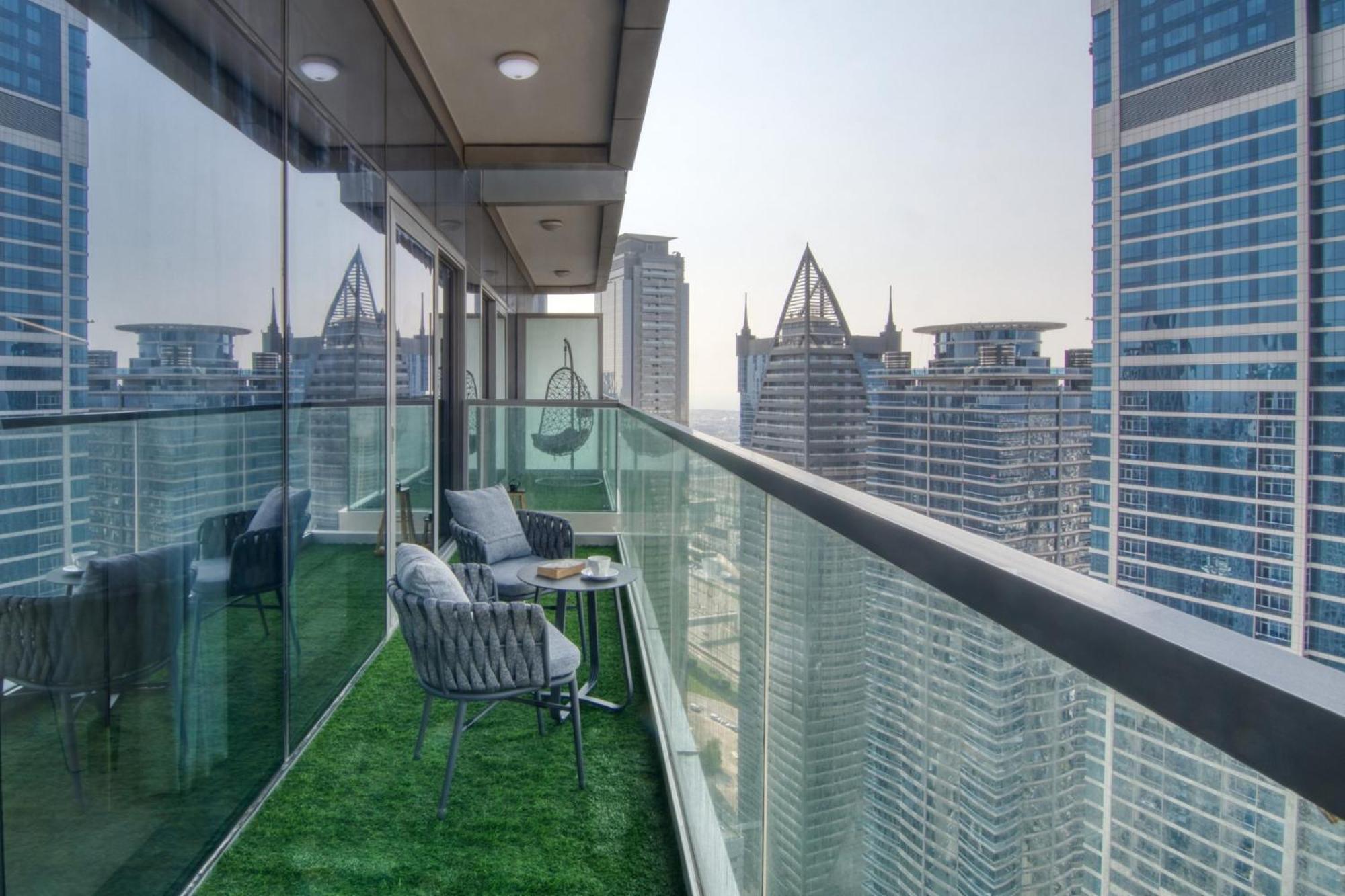Ferienwohnung Highest Infinity Pool In Downtown Dubai Exterior foto